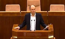 Minister spravodlivosti SR Tomáš Borec legitimizuje marazmus