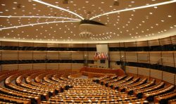 Hlasovanie v europarlamente - predseda Európskej komisie